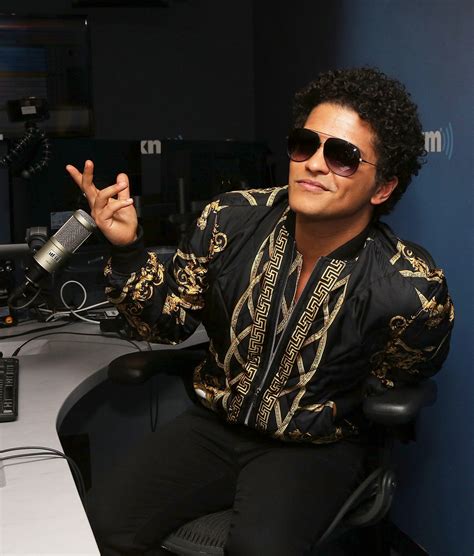 robe versace bruno mars|bruno mars versace.